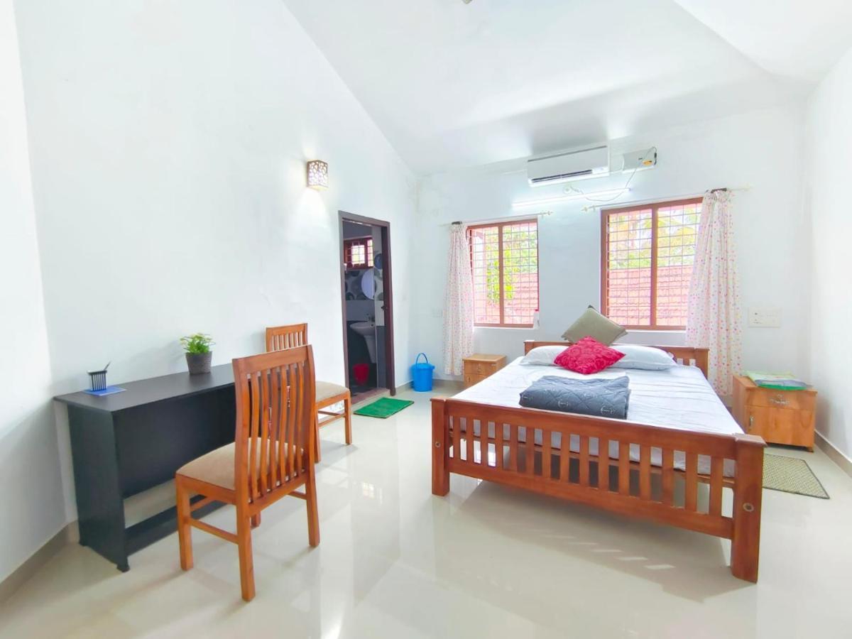 White Sands Homestay Turavur Exterior photo